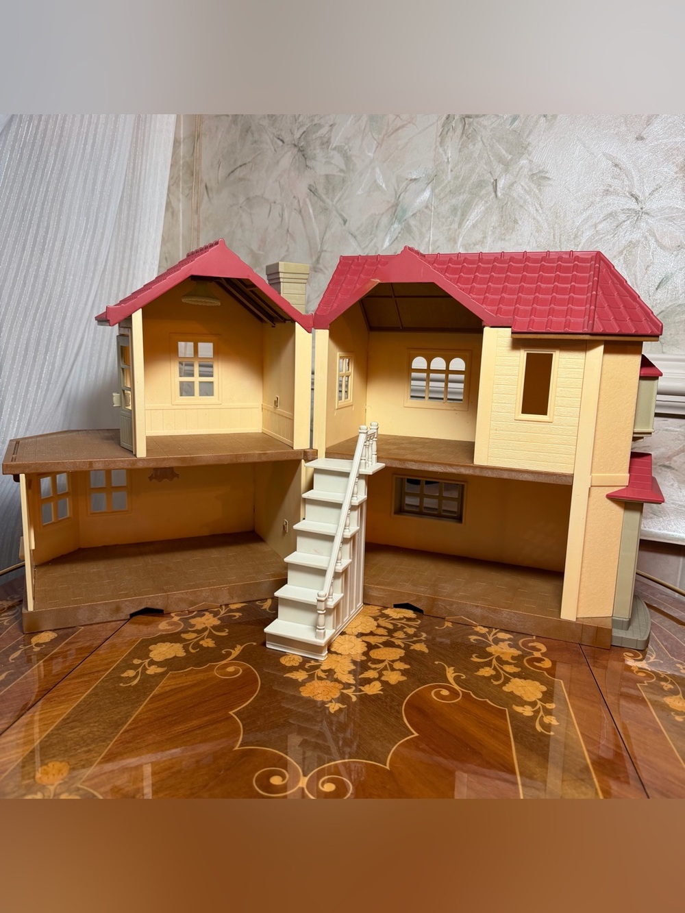 Calico Critters Vintage Red Roof Country Home Luxury
Townhouse Sylvanian Family